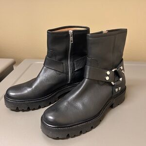 FRYE AND CO. Black Ankle Boots with Silver Details